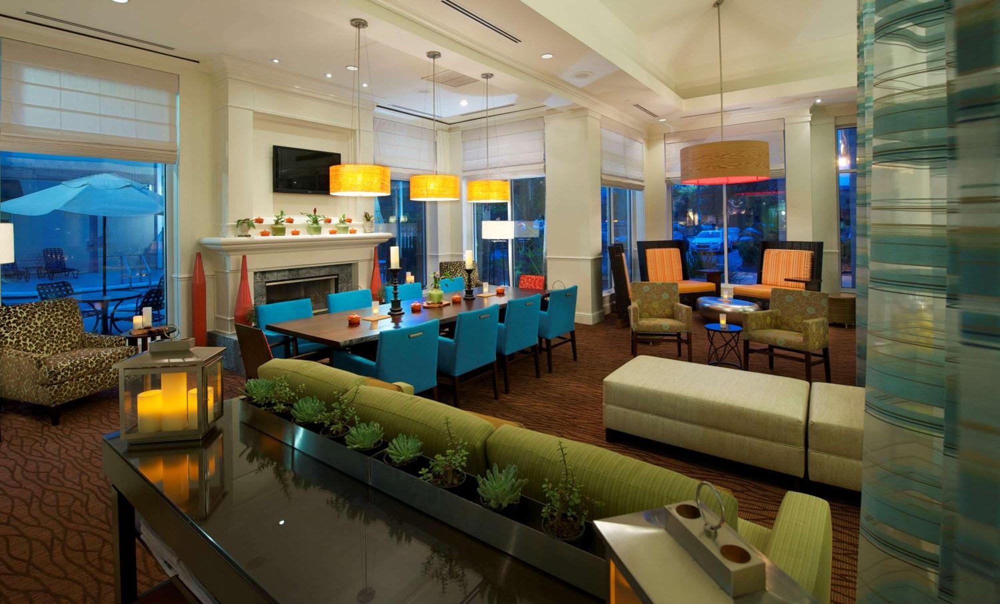 Hilton Garden Inn Jacksonville Jtb/Deerwood Park Экстерьер фото